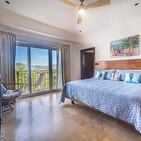 2Br, 2Ba, Near City & Ocean View